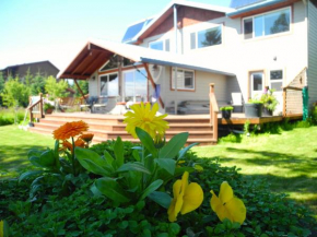 Отель Bay Ave Bed and Breakfast Inn  Хомер